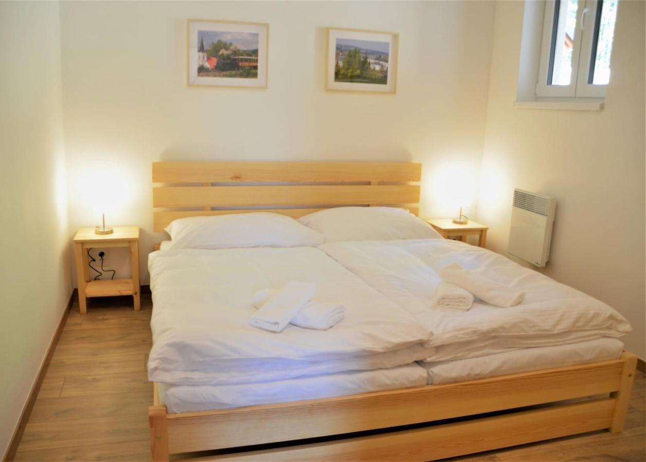 Apartmany Deluxe Sazava  Экстерьер фото